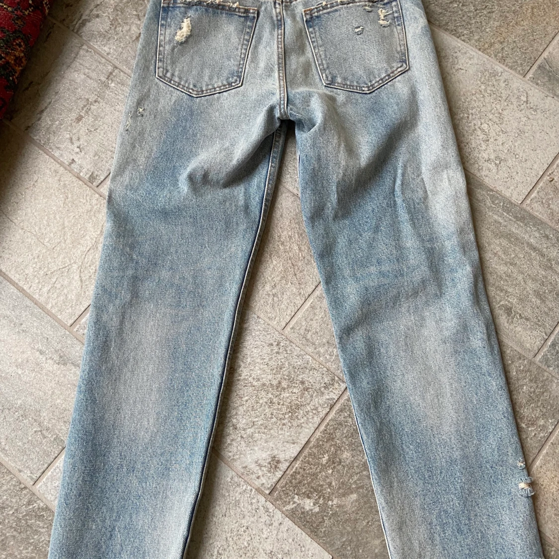 Slutsålda ZARA jeans, strl 34 - 90