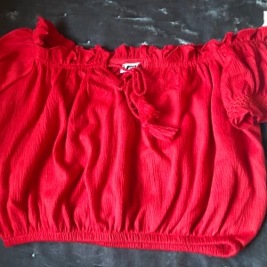 Topp  - Söta toppar en st 150 och båda för 250 