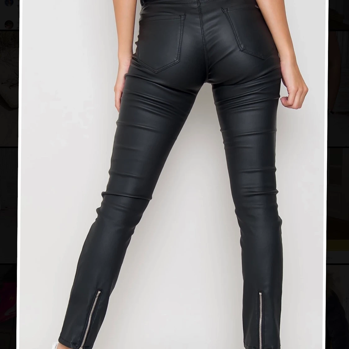 Skinnbyxor med detaljer 