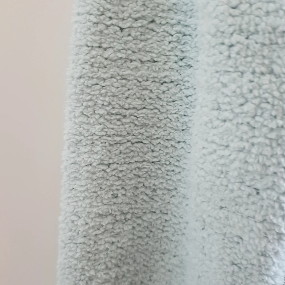 Mysig och fluffig mintrgrön tröja. Redbird - 90