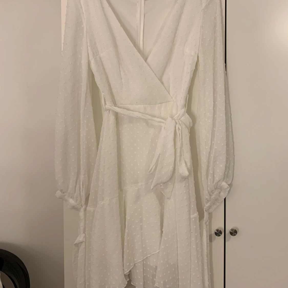 Dennis maglic / dm retro vit klänning