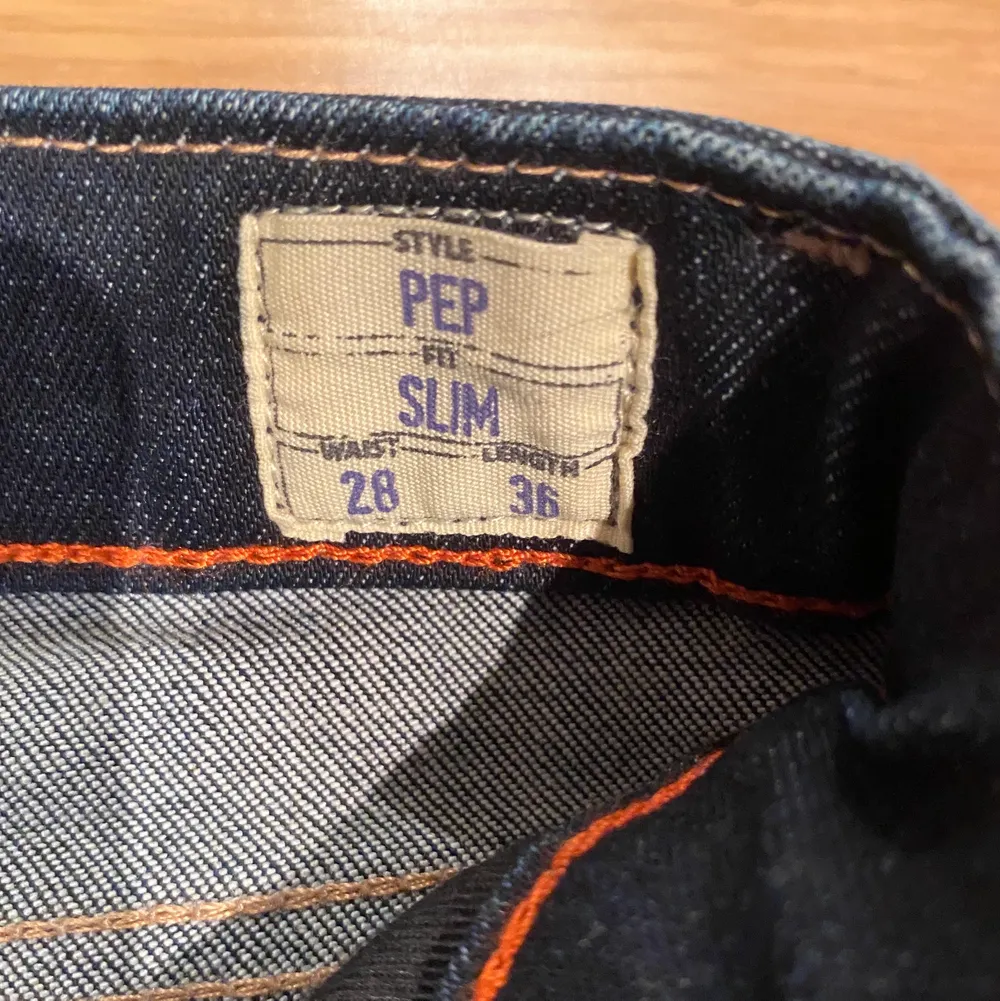 Säljer dessa sköna jeans från crocker (ny pris 700kr) Aldrig använda. Säljs för 100+ frakt. Jeans & Byxor.