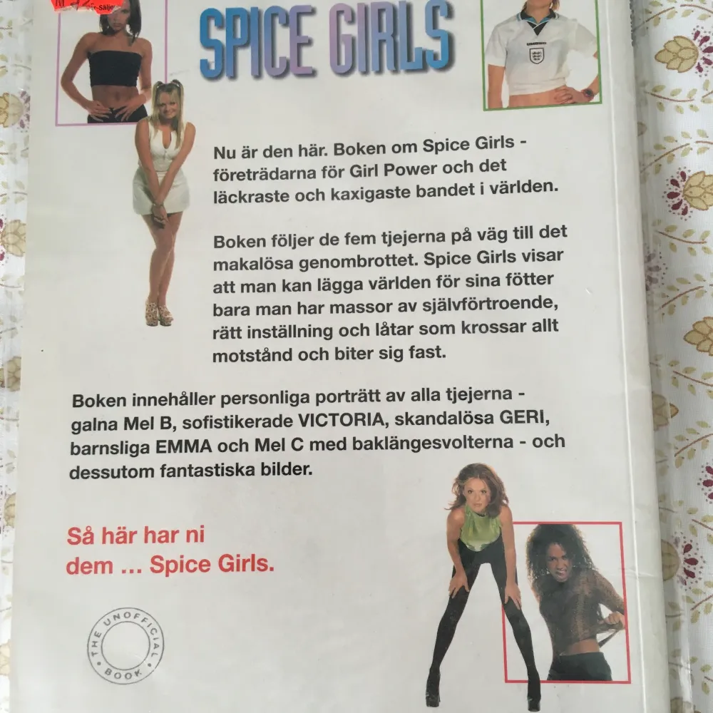 En vintage Spice Girls tonårstidning! Säljer den för 20kr!. Övrigt.