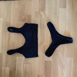 Bikini - Fint skick, sport-bh modell. Halvstring underdel! Budning om det är flera intresserade 🤩
