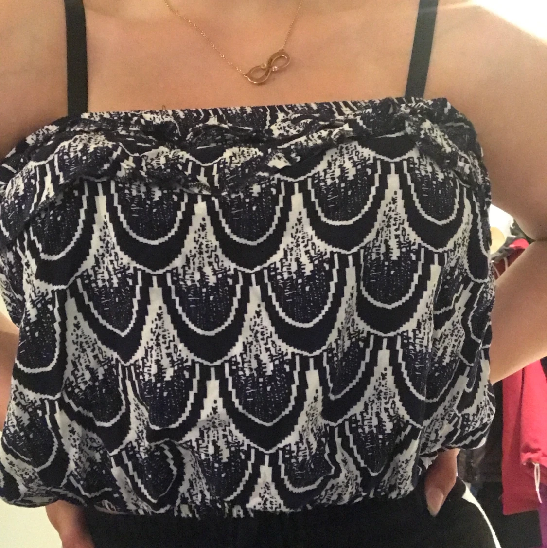 Topp med mönster strl S