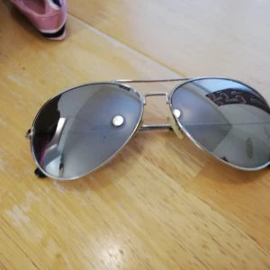 Sol ögon  - Använder den inte längre. 