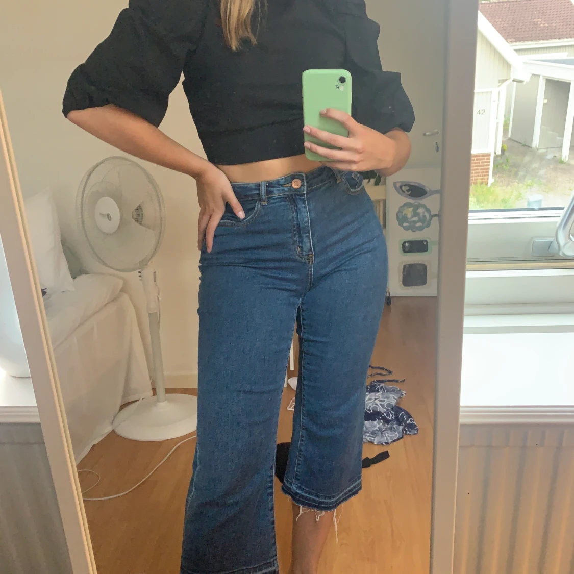 Mörkblåa jeans - 91