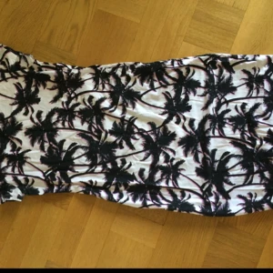  - Supersöt sommarklänning i ljusrosa, oanvänd! 