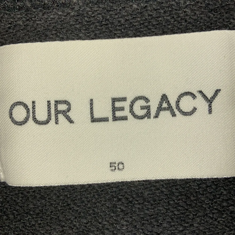 Our legacy washed black Eagle sweatshirt size L använd men har fortfarande liv i sig. . Tröjor & Koftor.