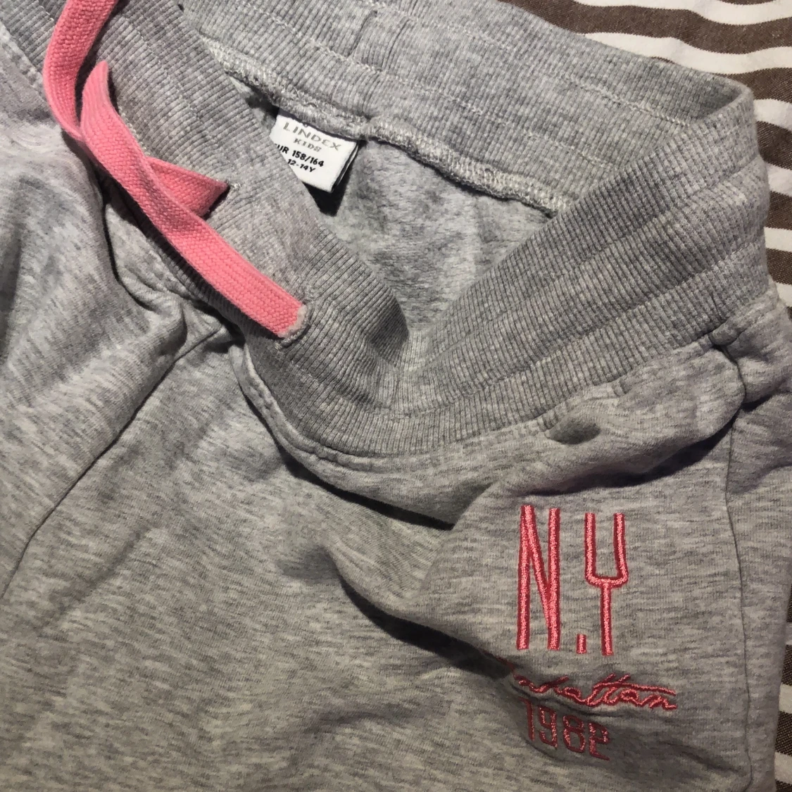 Mjukisbyxor i storlek 158/164 - 90