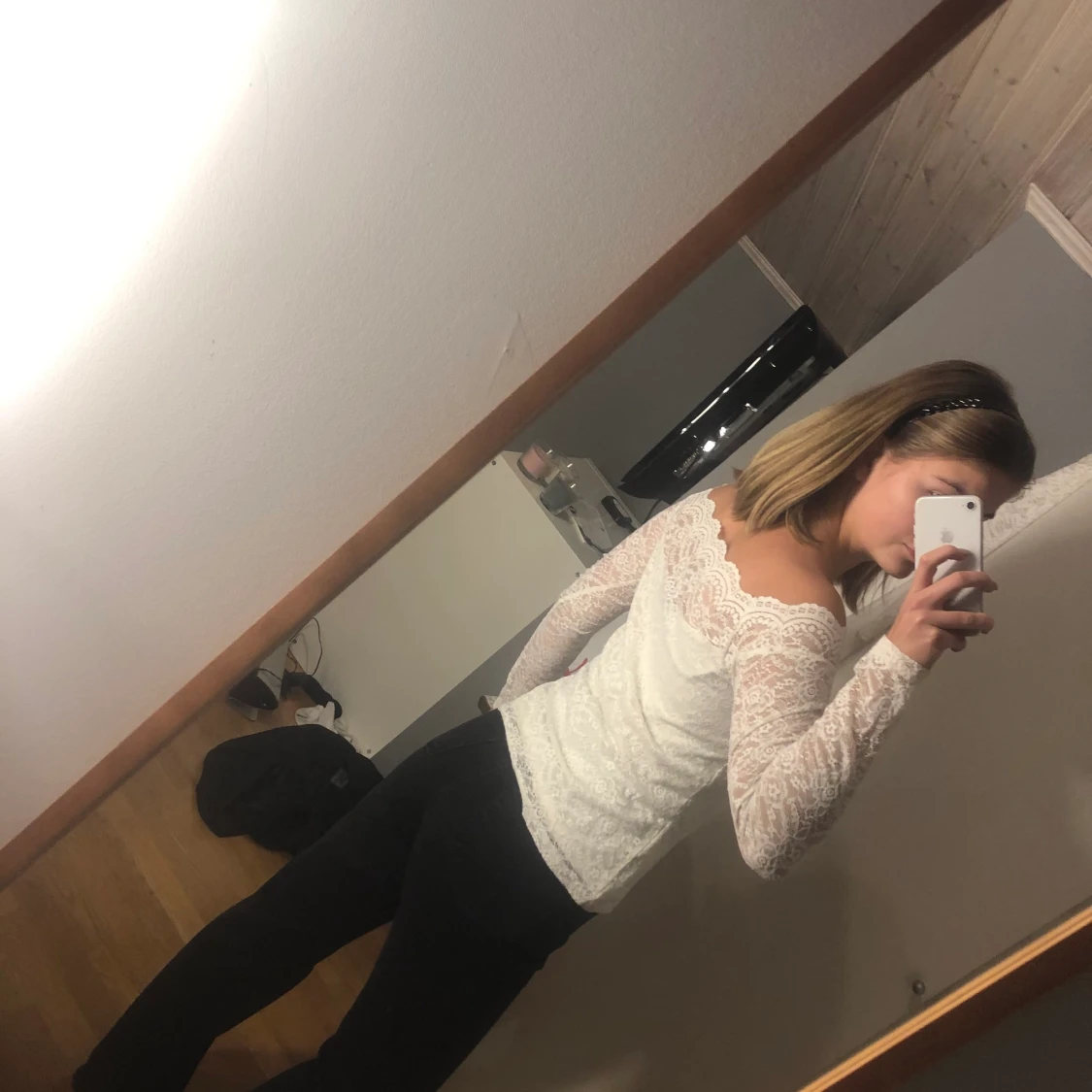 Off shoulder tröja med spets  - 91