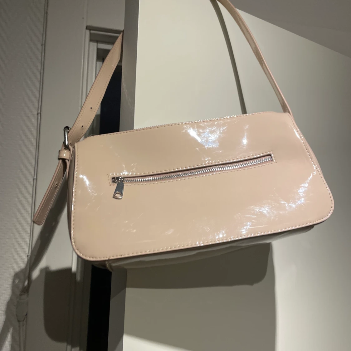 Beige baguette väska  - 91