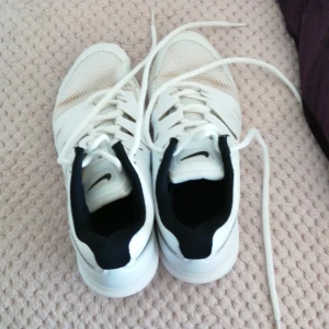 Nike - Nike skor storlek 43 dam