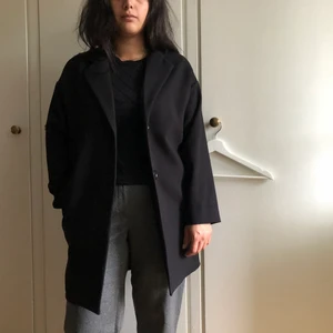 Snygg blazer från Lindex - Blazer från Lindex i bra skick. Det är en XS men oversized. Aldrig använd. Köparen betalar frakten.