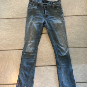 Replay jeans - Skitsnygga Blåa jeans från replay, nypris:1100kr. I bra skick! Säljs pga för små