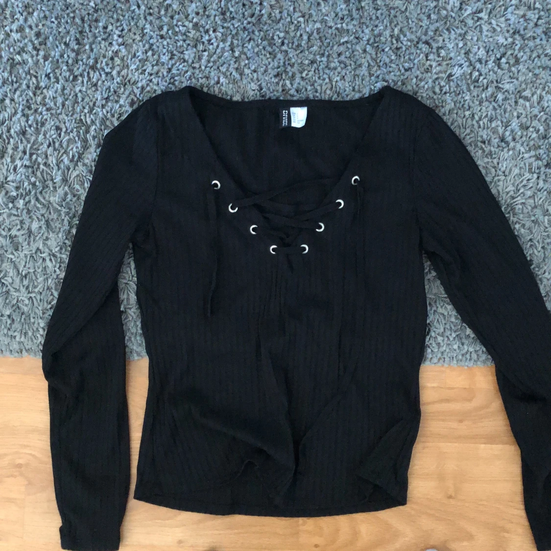 Svart tröja  - 90