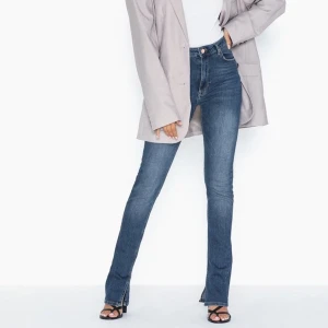 O-More Jeans  - Jeans ifrån O-More, använda 2-3 gånger enbart. 