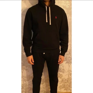 äkta polo dress - helt ny kvar i pris lapp äkta 