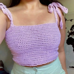 Virkad croptop - Virkar linnen efter intresse 💗 