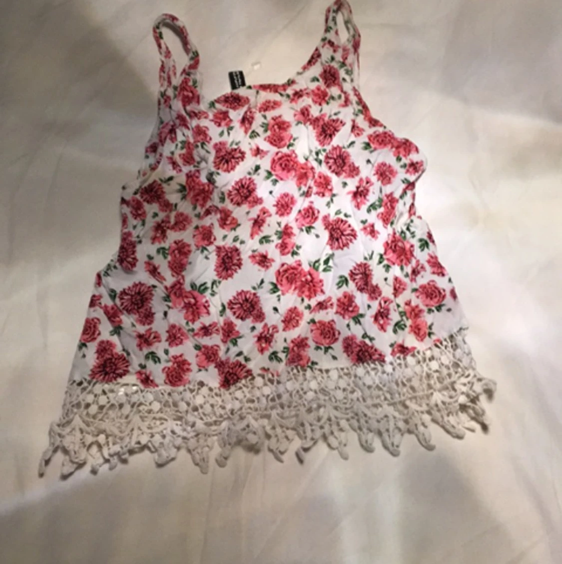 Super söt lite mag top! - 90