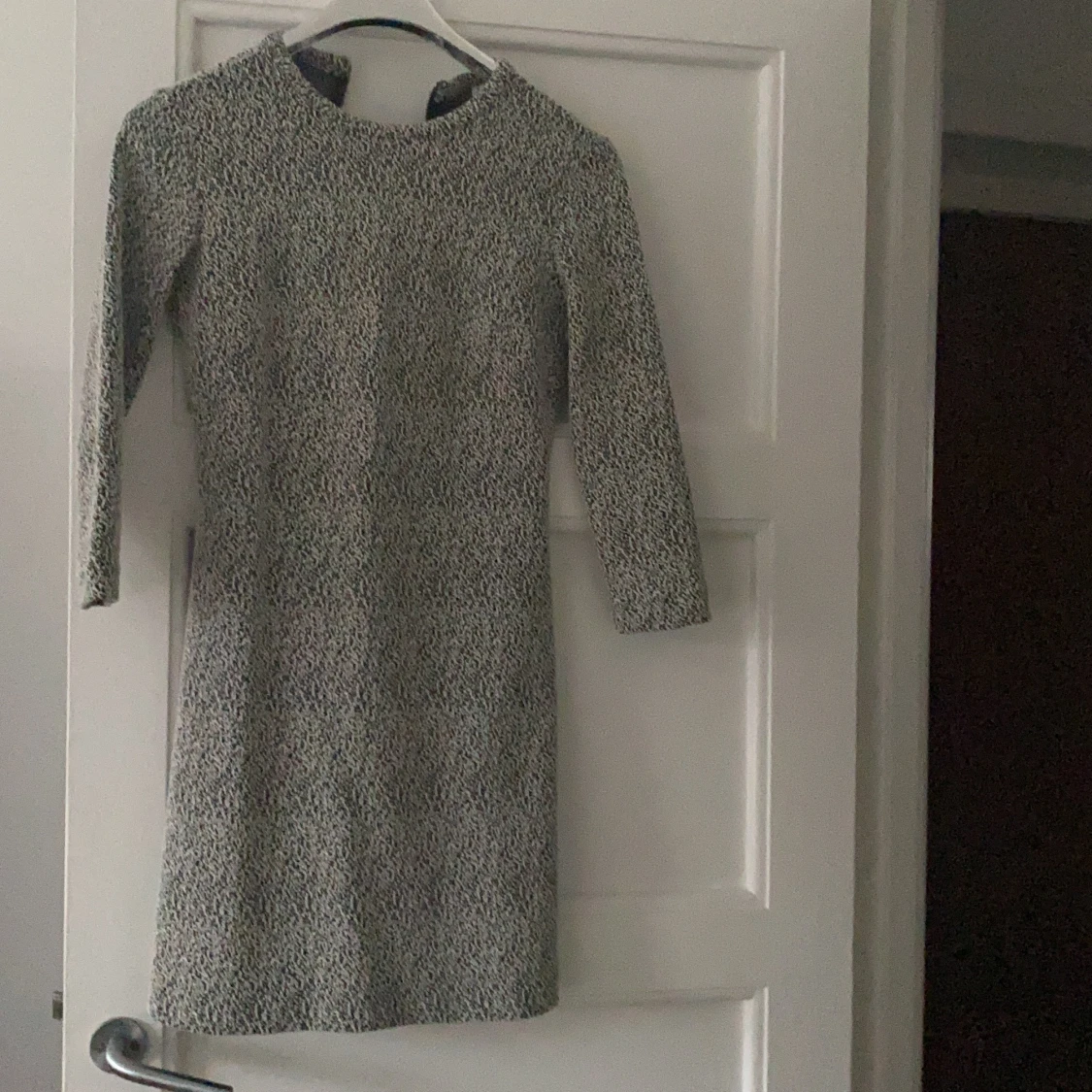 And the other stories klänning