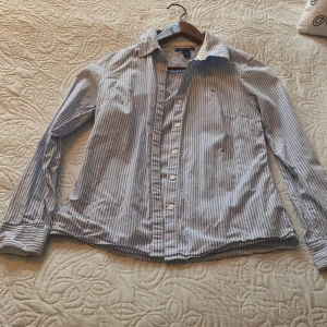 Damskjorta Tommy Hilfiger S - Randning damskjorta 