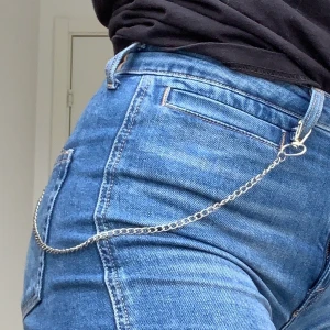 Kedja - Kan användas antingen till brallan eller som halsband🤩 frakt ingår i priset📦