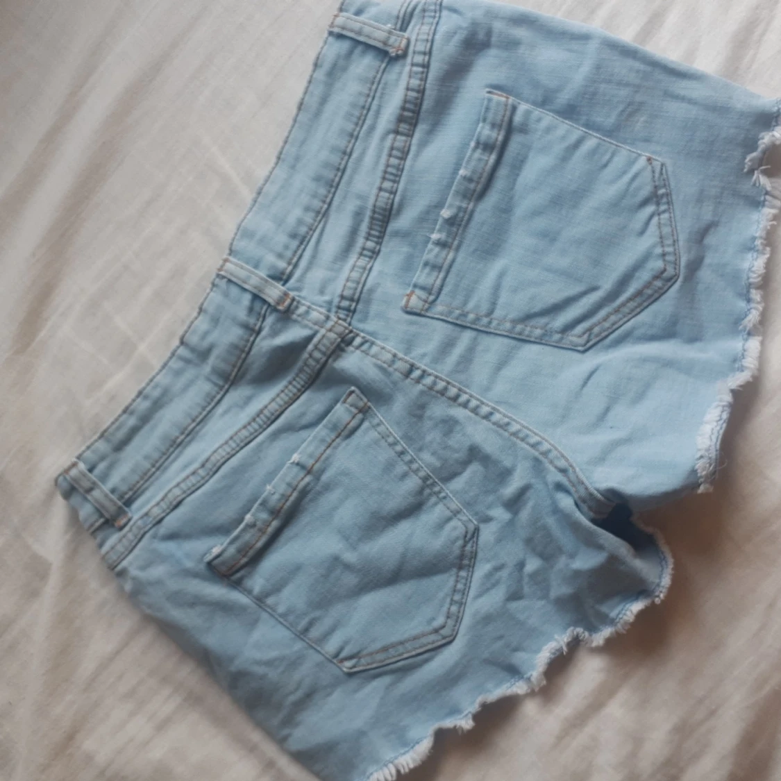 Ljusa jeansshorts  - 90