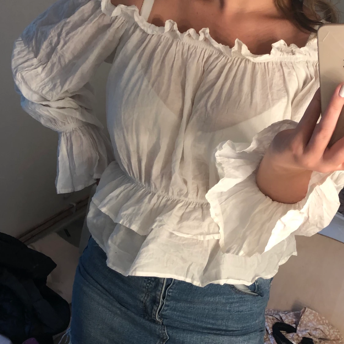 Vit Offshoulder Blus  - 90