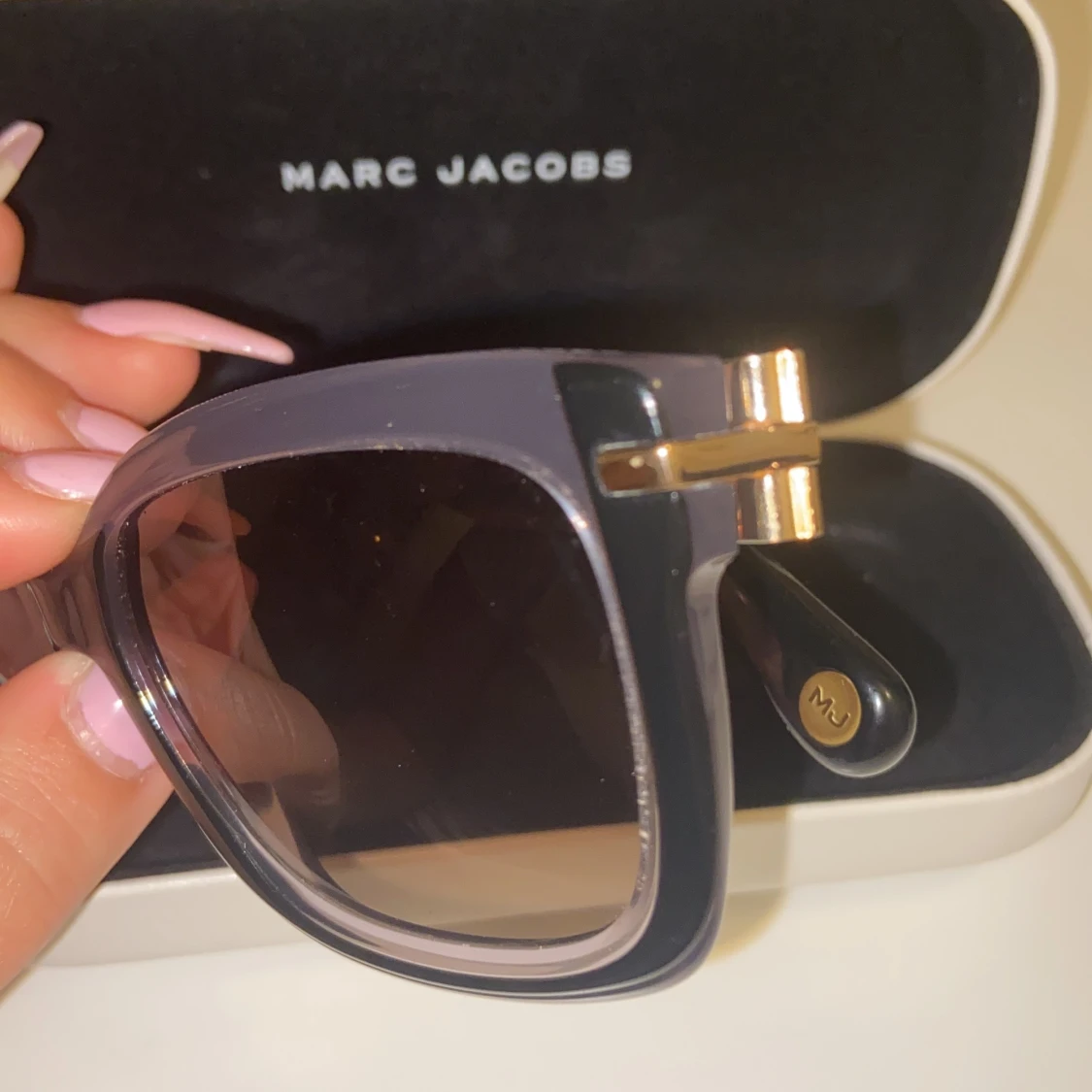 MARC JACOBS - 90