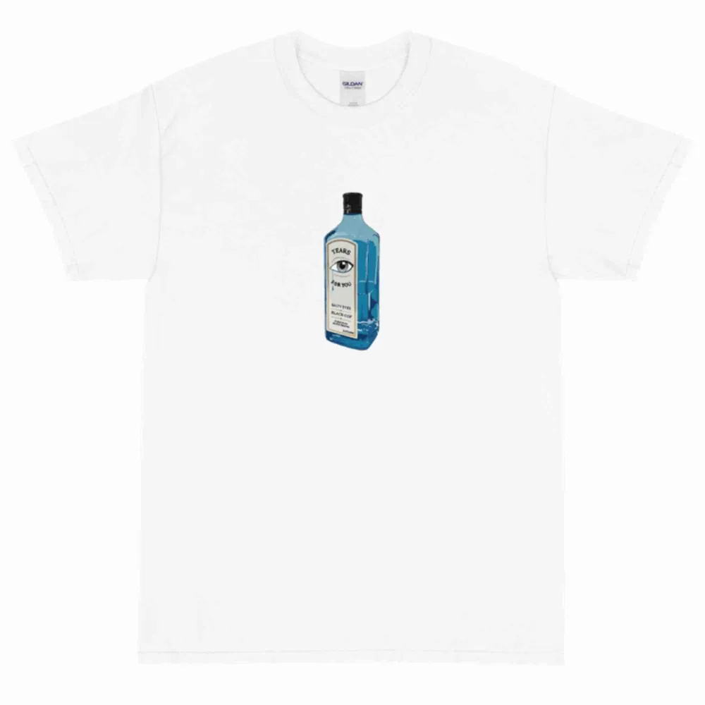 @BLACKCOPSHOP PÅ INSTAGRAM  ”Tears for you” Unisex T-shirt finns i storlekar S-2XL Beställ nu på www.blackcopshop.com. T-shirts.