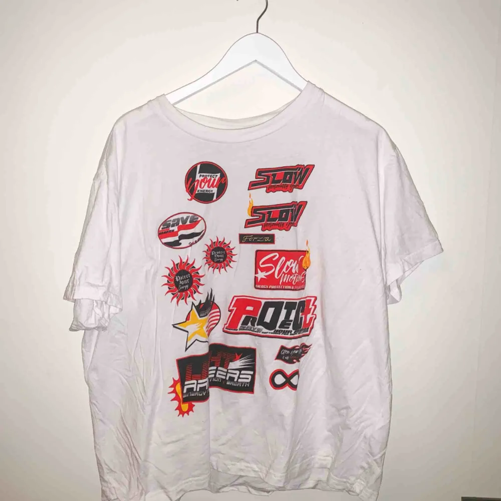 Racer T-shirt . T-shirts.