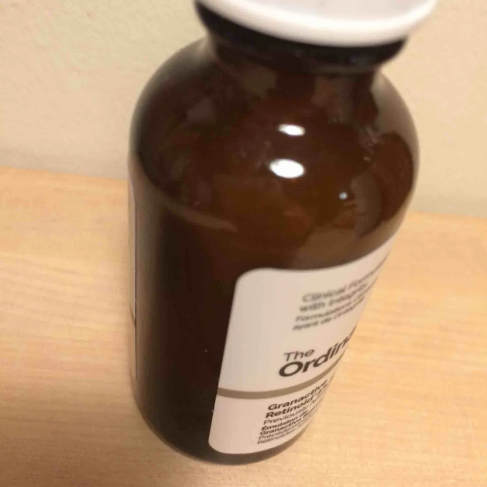 Granactive Retinoid 2% Emulsion från The Ordinary. Nypris är 129 kr. Flaskan är full och produkten är endast testad ca 2 gånger. Säljes pga kommer inte till användning. Jag bjuder på frakten!. Accessoarer.