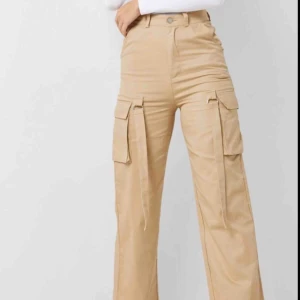  - Cargobyxor från Nelly, missguided Storlek xs Använda vid ett tillfälle 