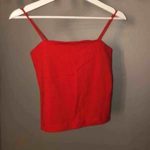  - Säljer det populära linnet från Gina i storlek S. Helt oanvänd.   40 kr + frakt 