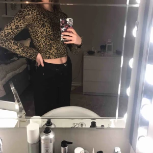  - Leopard tröja från zara. Jättefin men har tyvärr blivit lite lite för mig:(  