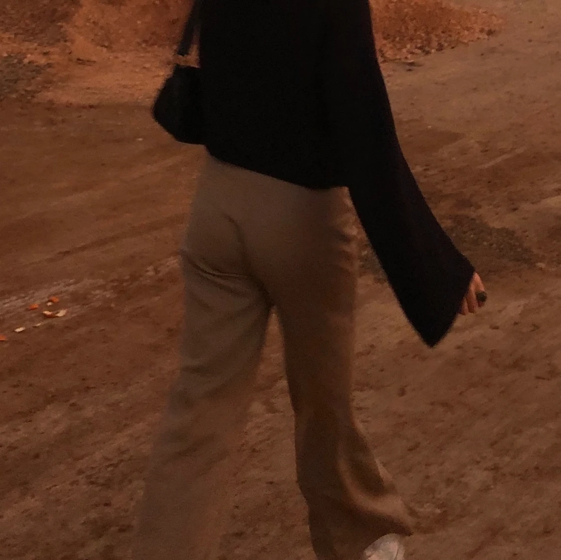 Beiga kostymbyxor  - 90