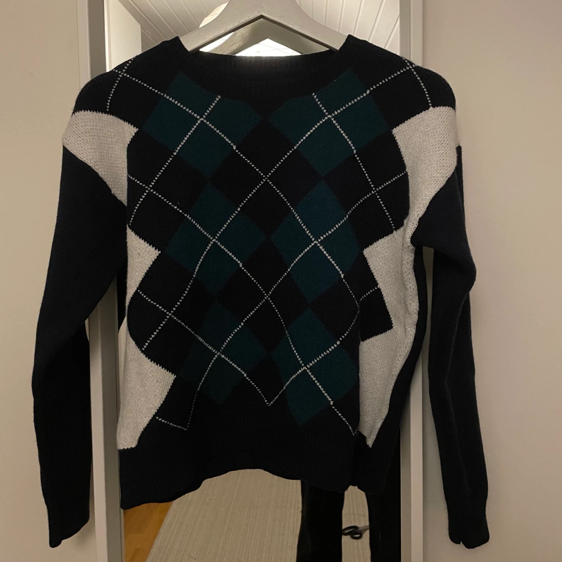 Stickad långärmad tröja