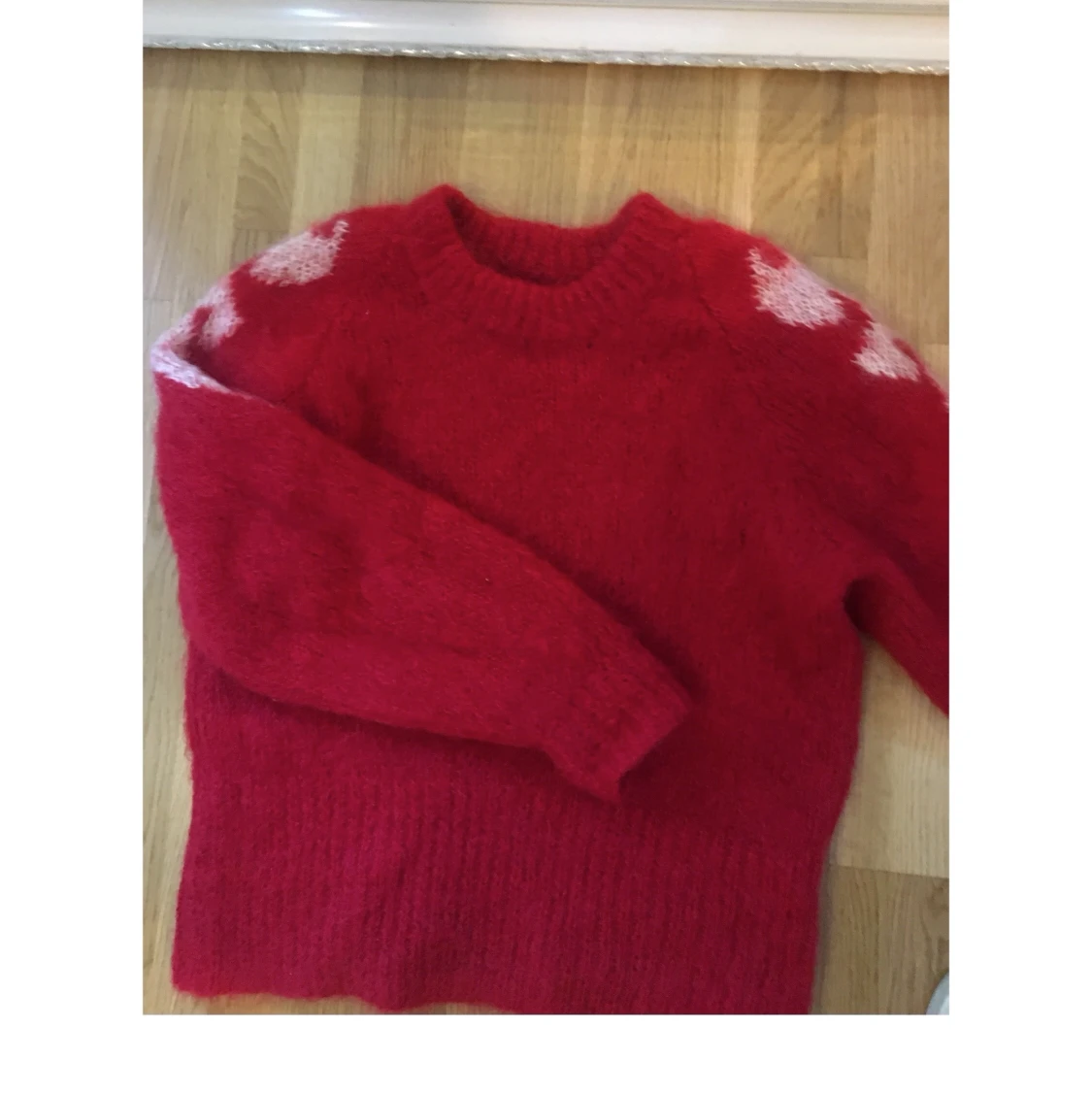 Röd stickad tröja  - 91