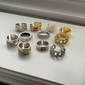 Massa snygga ringar - Säljer vidare några av de ringar jag köpt på plick💞