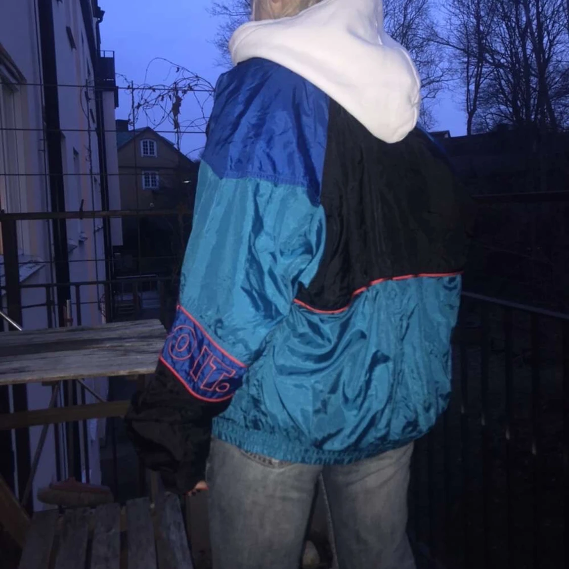 Tunn ”vindjacka” från Nike - 90