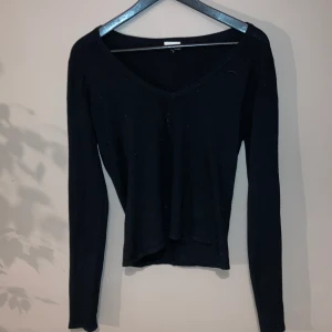 vringad långärmad  - vringdad långärmad stickad  tight tröja 😘drain s