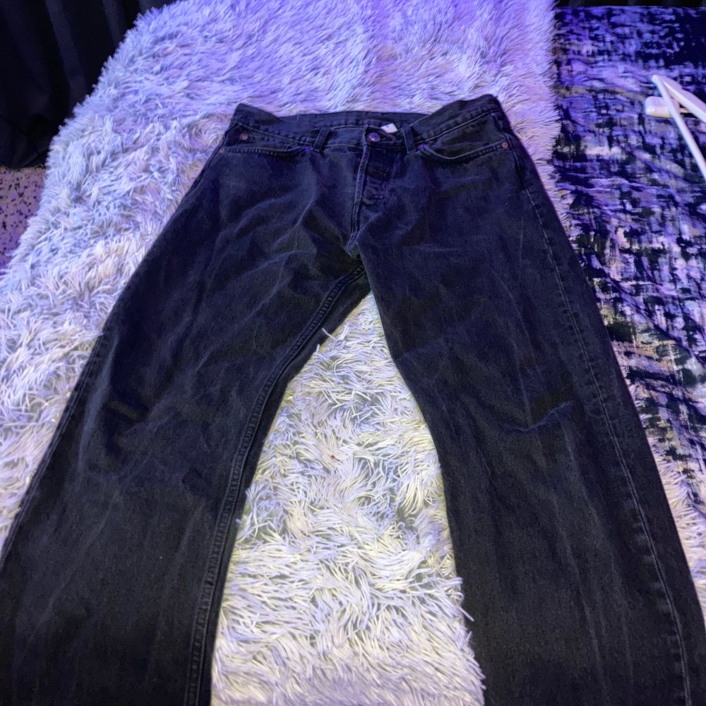 Jeans från weekday model:space/straight . Jeans & Byxor.