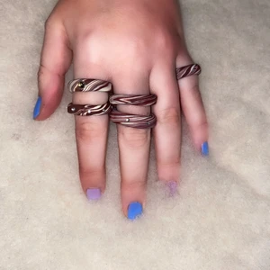 Trendiga ringar:)) - Trendiga ringar gjorda av fimolera:))