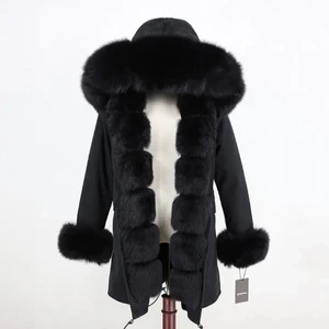 Jacka - Säljer denna pälsjackan för 2499 (ny pris 3999) Använd ett få tal gånger, inga skador. Äkta päls. 