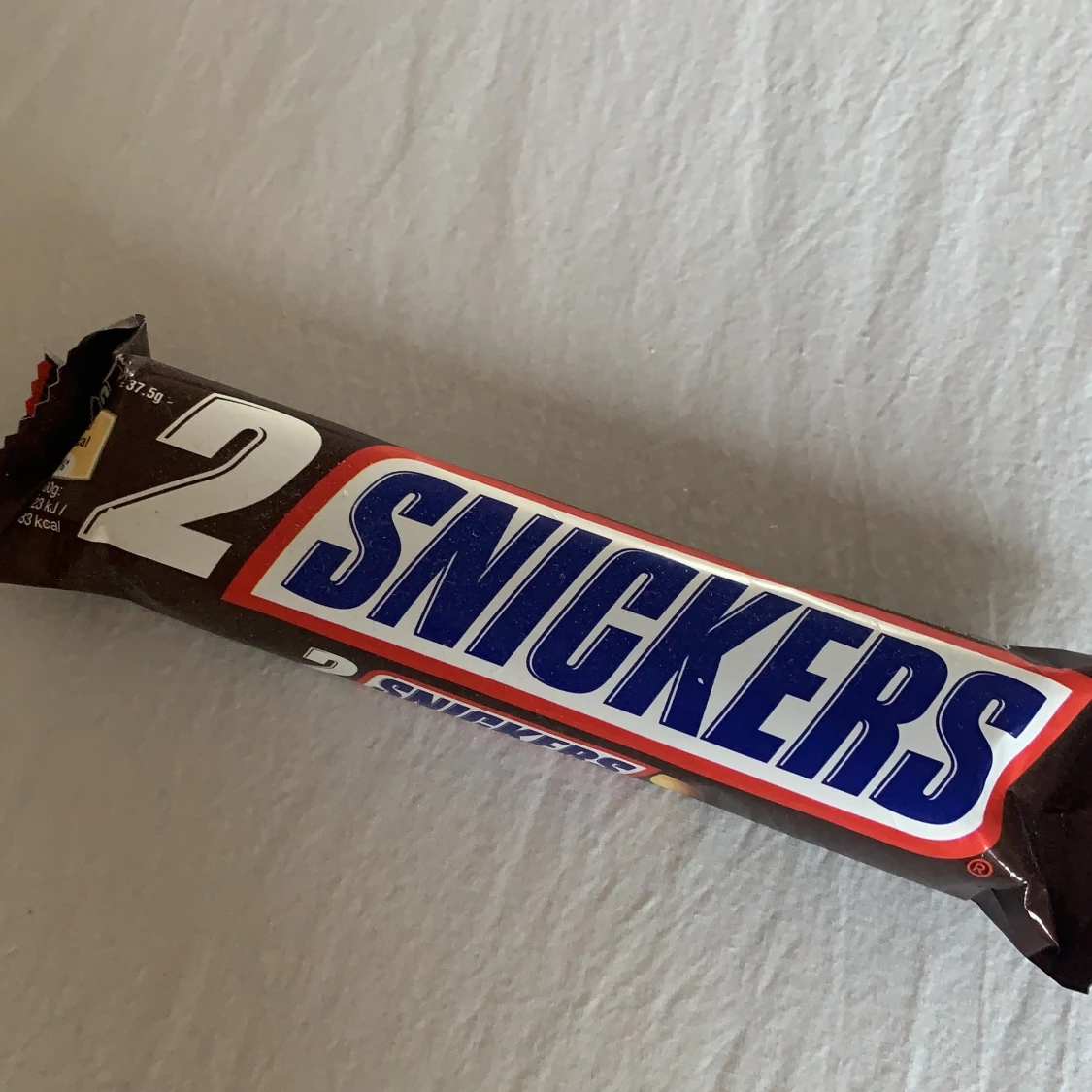 Nagellack, handkräm och en snickers - 90