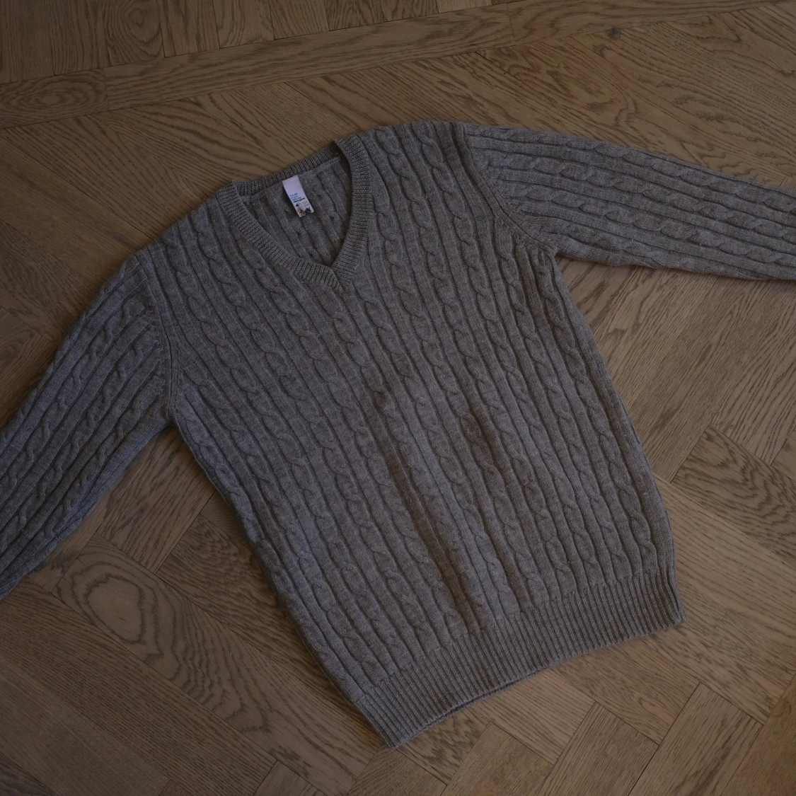 Grå stickad tröja i 100% ull - 90