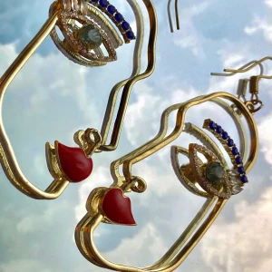 Coola örhängen - Oanvända. Perfekt skick!