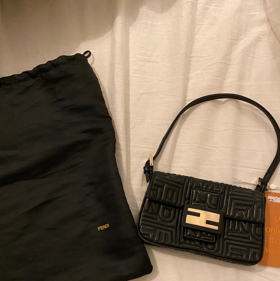 Äkta Fendiväska