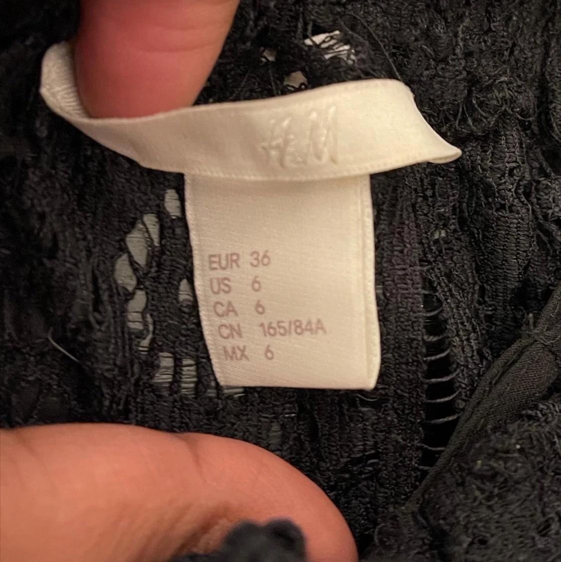 Svart spetstopp - 91